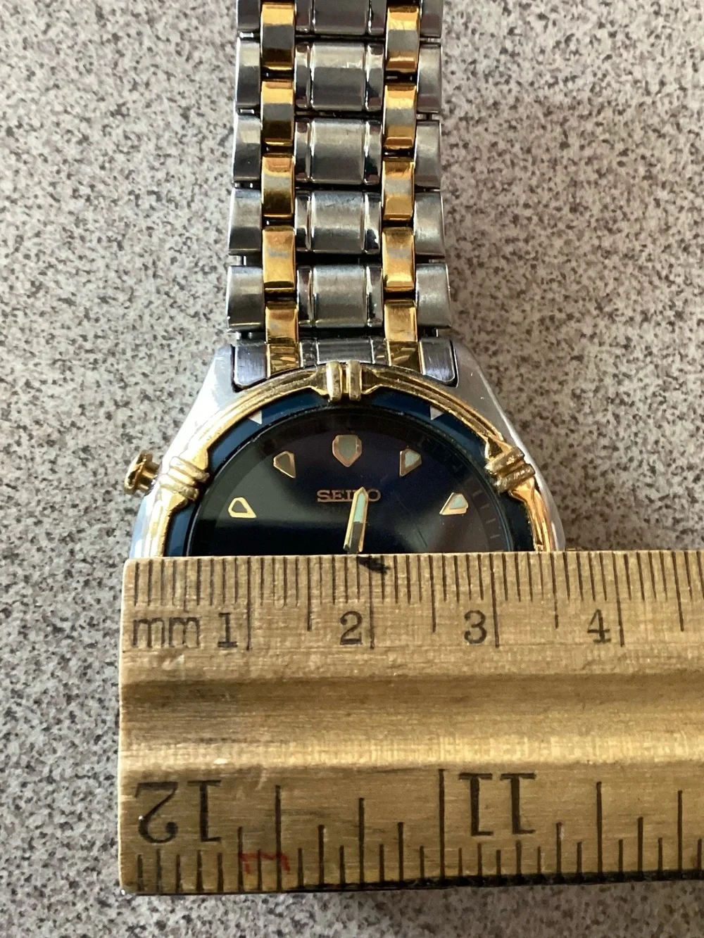 Men’s Vintage Seiko H801-6088 Wristwatch
